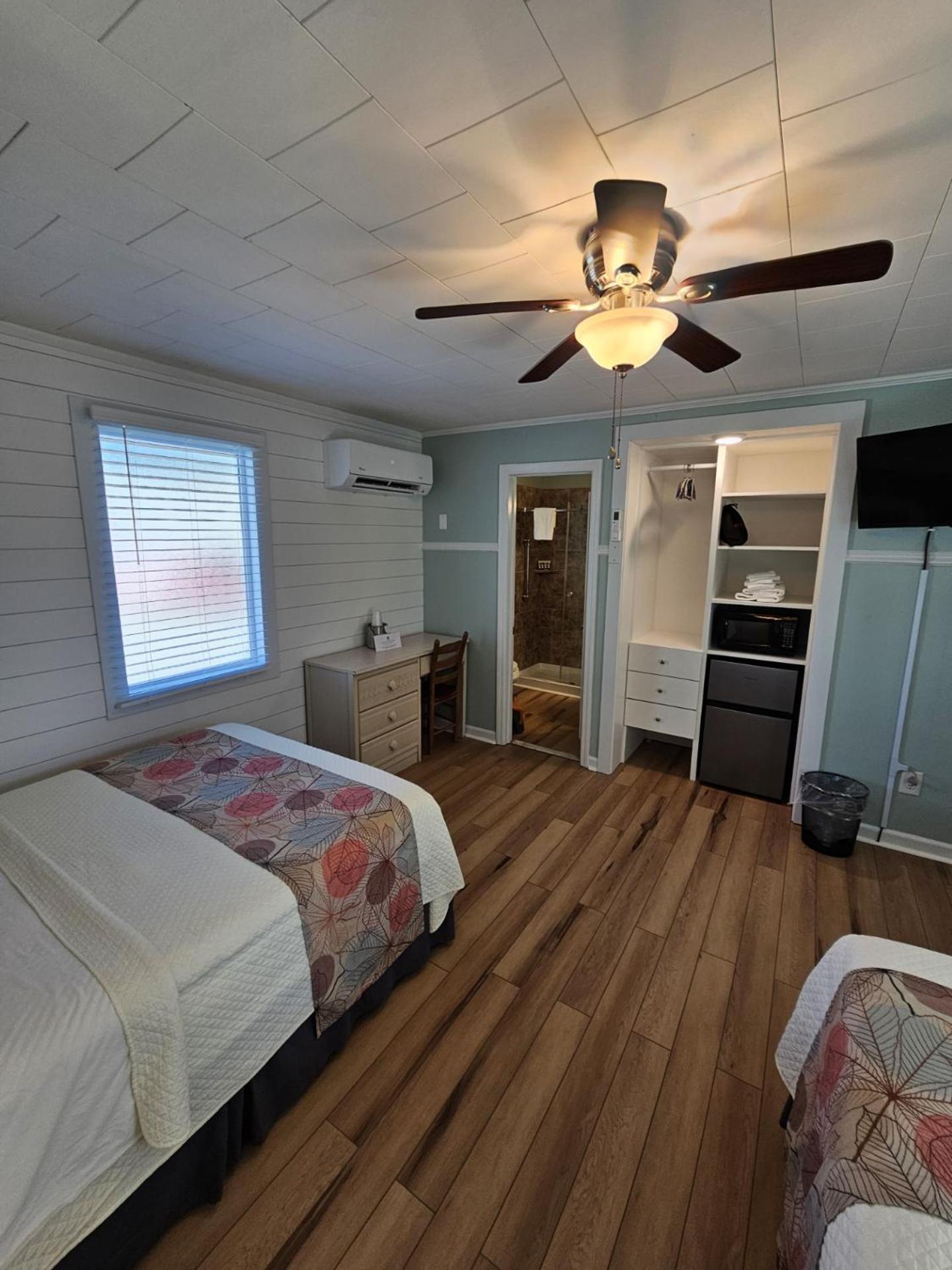 Island Guesthouse And Motel Obx マンテオ エクステリア 写真